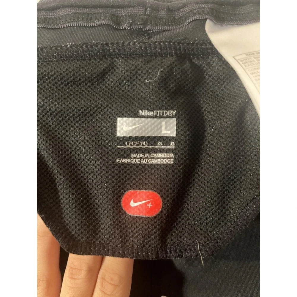Nike Women's Fit Dry Capris - Size‎ L - Black